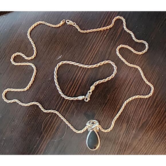 Elegant Black Onyx Sterling Silver Pendant, Chain & Bracelet Set - Picture 2 of 4